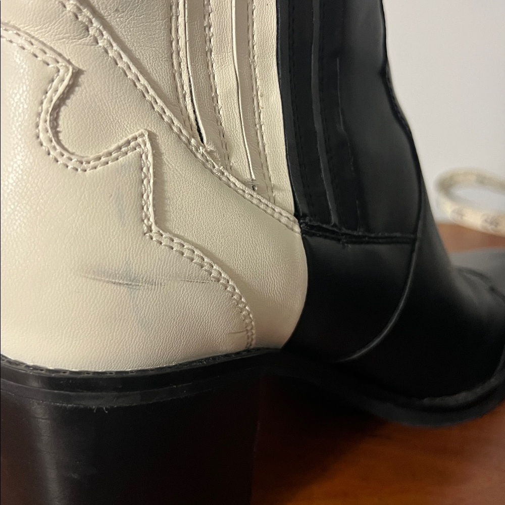 DOLCE VITA Jaklin Faux Leather Cowboy Boots - Picture 12 of 12